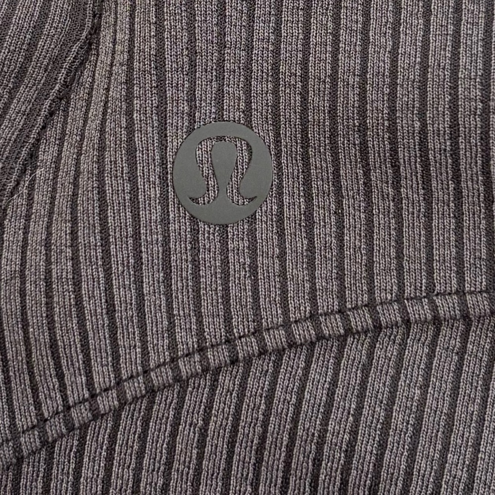 Lululemon Ribbed Softstreme High Rise Shorts 2" Size 2 In Dark Gray - Picture 4 of 6